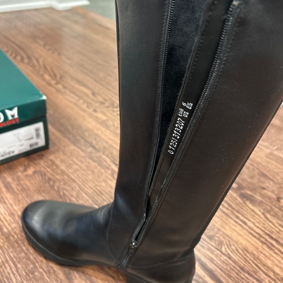 Mephisto Sonka Boot size 8.5 - Picture 4 of 7